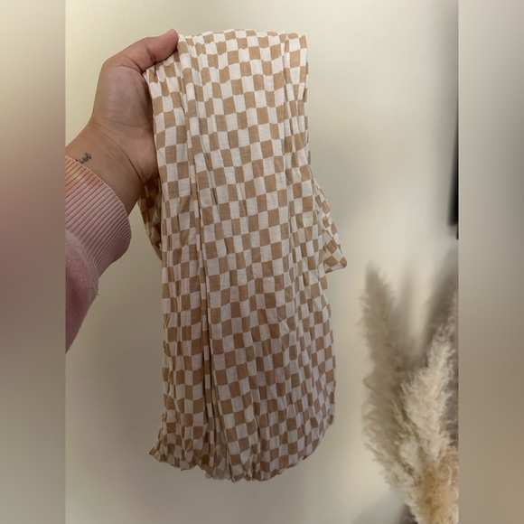 Solly Cream Chequer Wrap - Picture 2 of 2